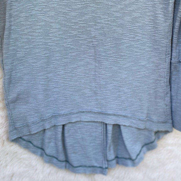 Free People Split back turtleneck top - Picture 4 of 5